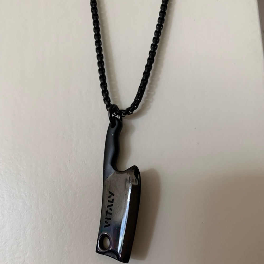 VITALY BUTCHER NECKLACE